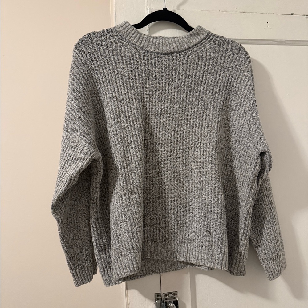 American Eagle Cozy Gray Women's Sweater